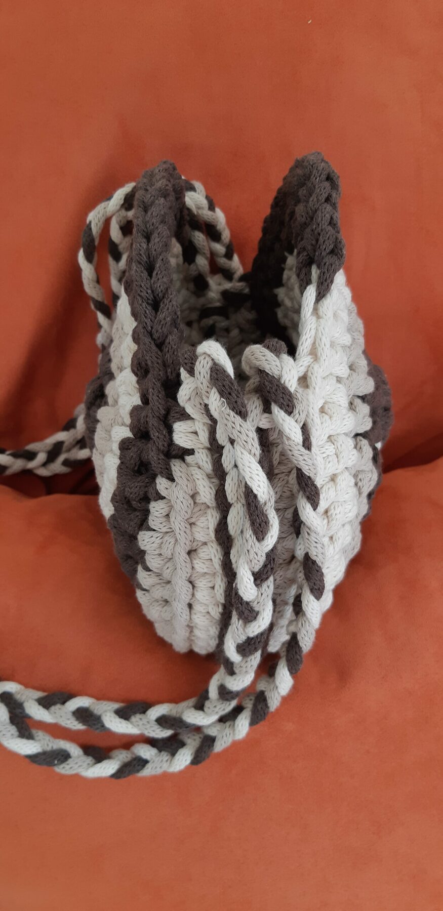 Sac à main spirale tricolore au crochet