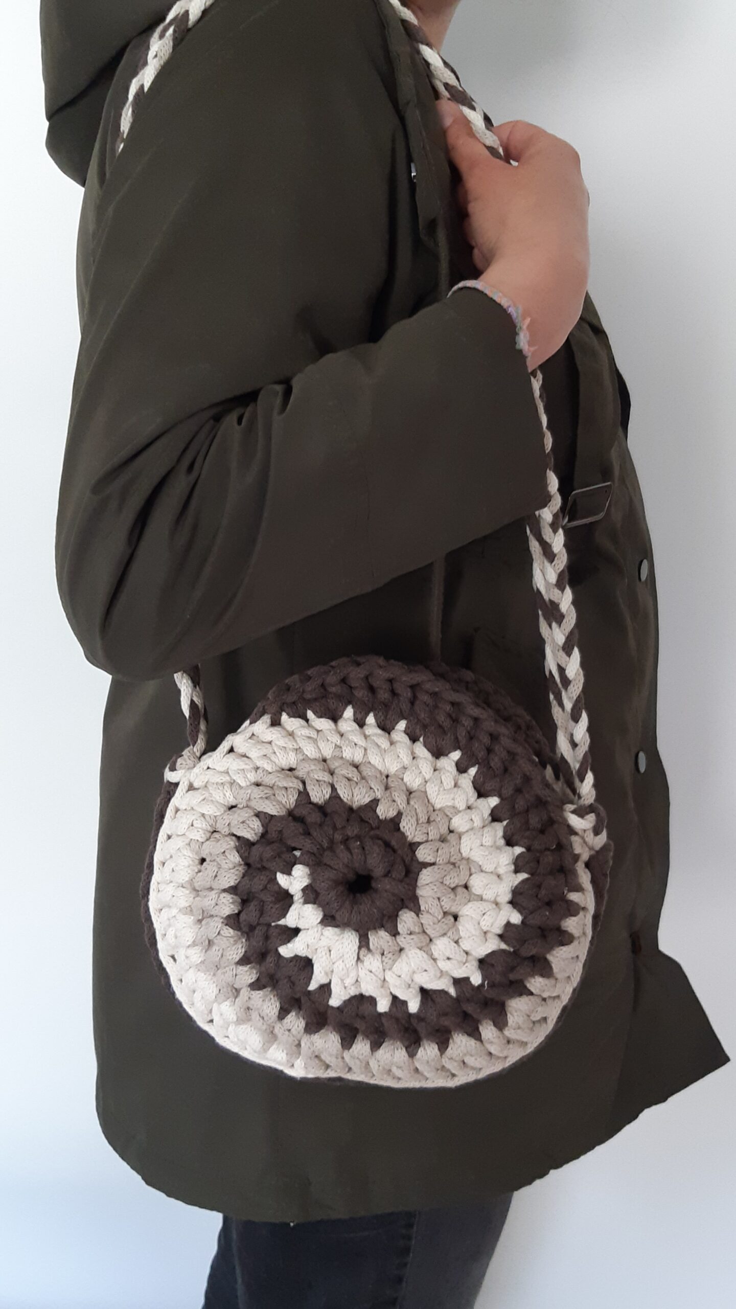 Sac à main spirale tricolore au crochet