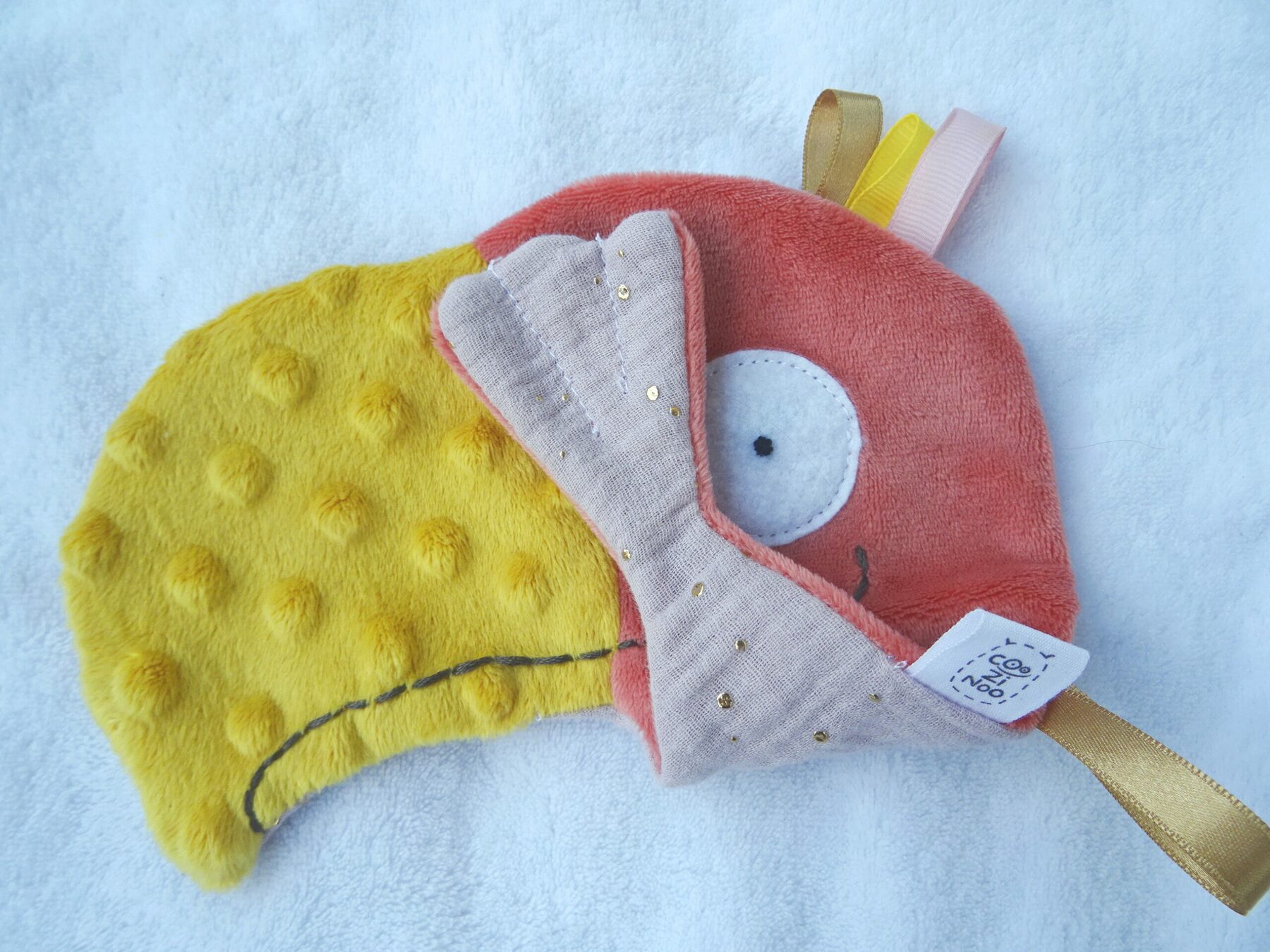 doudou plat étiquette perroquet