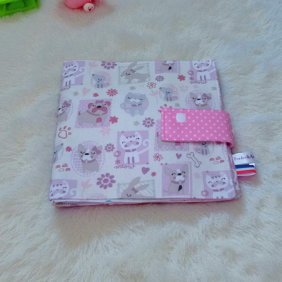livre bébé tissu 10 pages, quiet book, livre d’éveil bébé, livre silencieux modèle petits animaux de compagnie