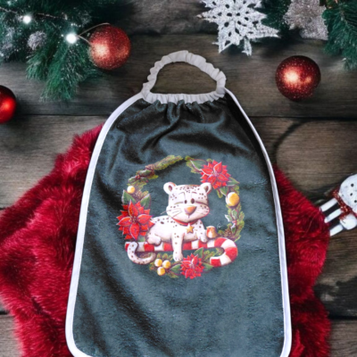 Bavoir Noël – Grande serviette de table enfant – Fait main motif léopard festif