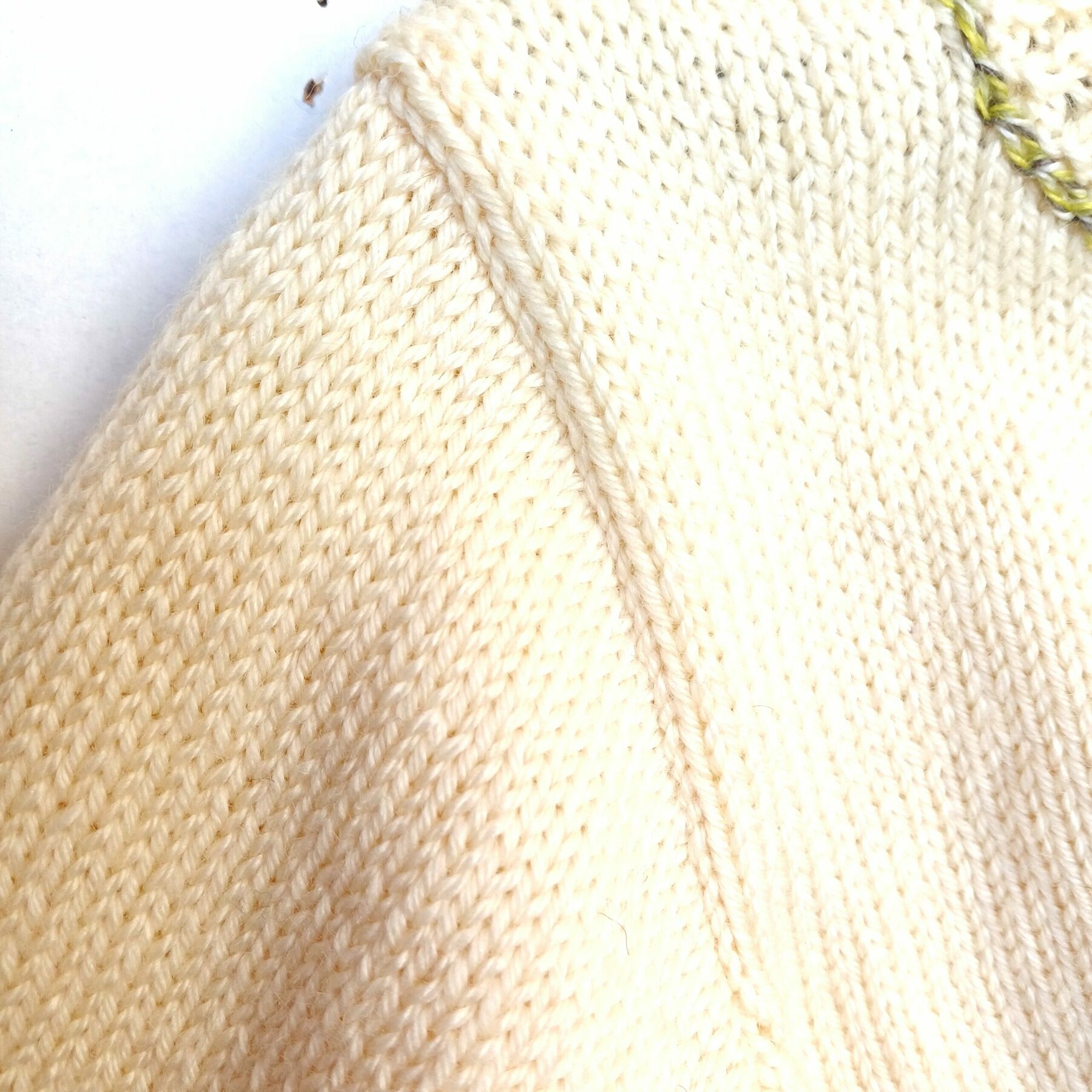 Gilet tricot pour bébé, fait main, en laine, avec des poules, taille 1 an – Image 6