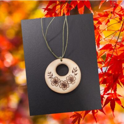 Collier fleurs