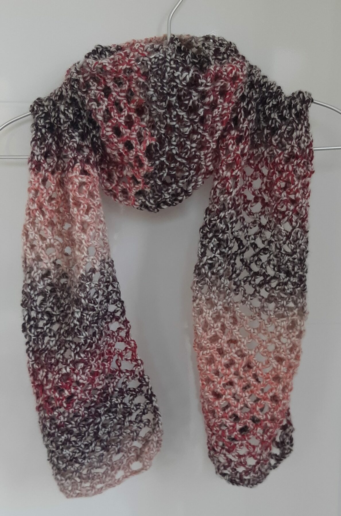 Echarpe ajourée au crochet – Image 2