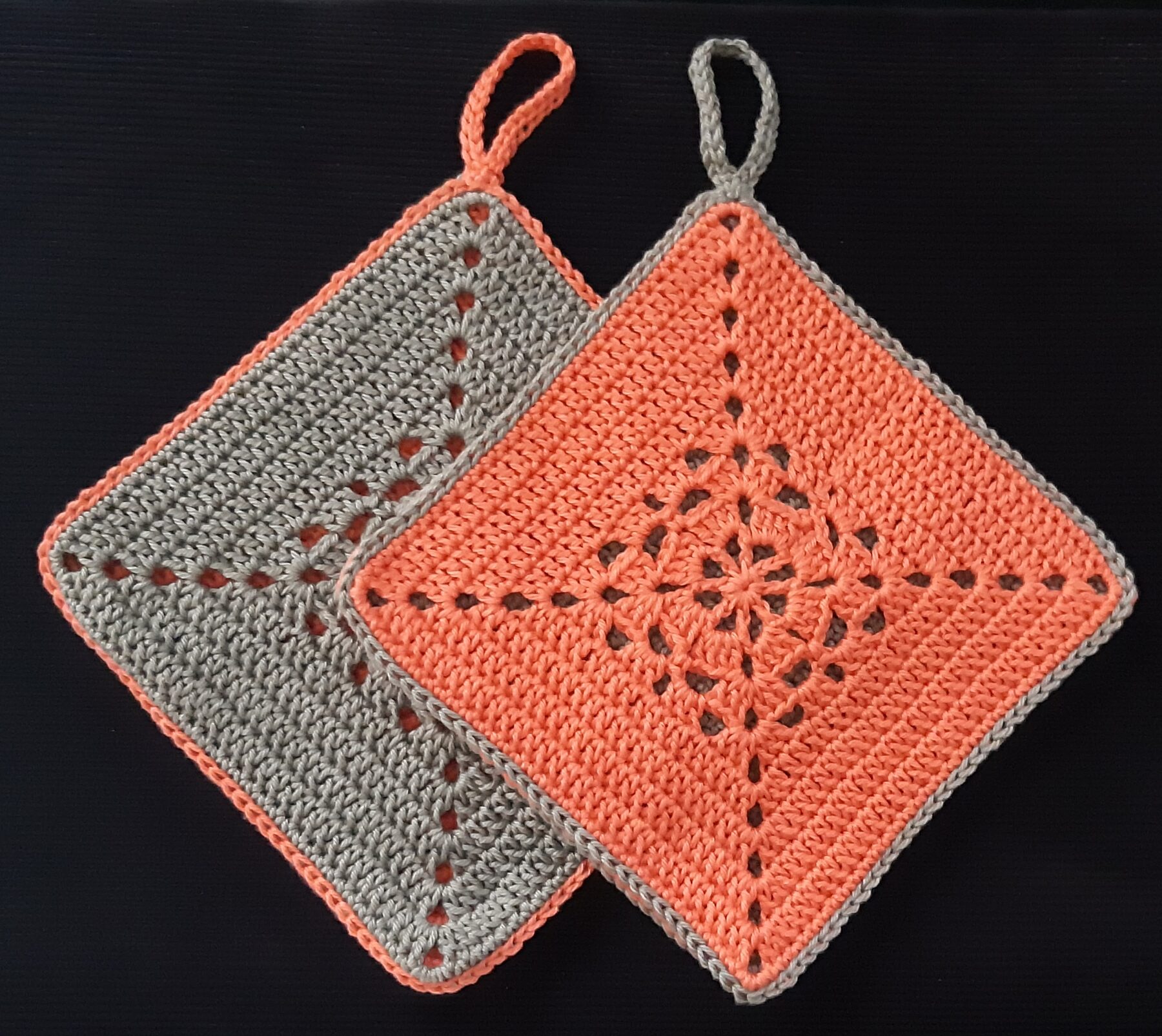 Maniques au crochet
