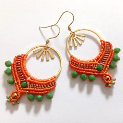 Boucles d'oreilles, micro macramé, orange et vert, acier inoxydable