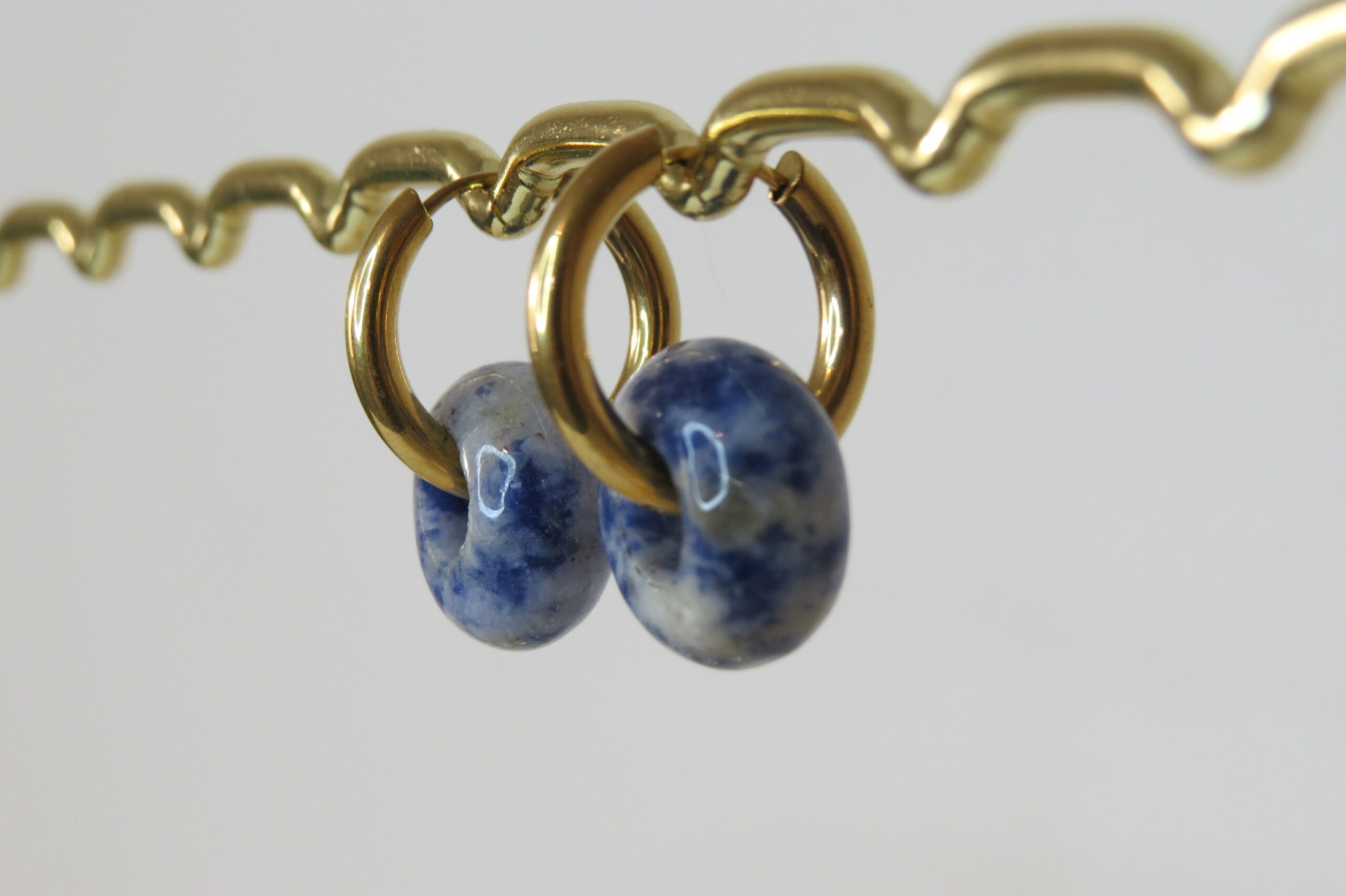 Boucles d’oreilles en sodalite et acier inoxydable – Image 4