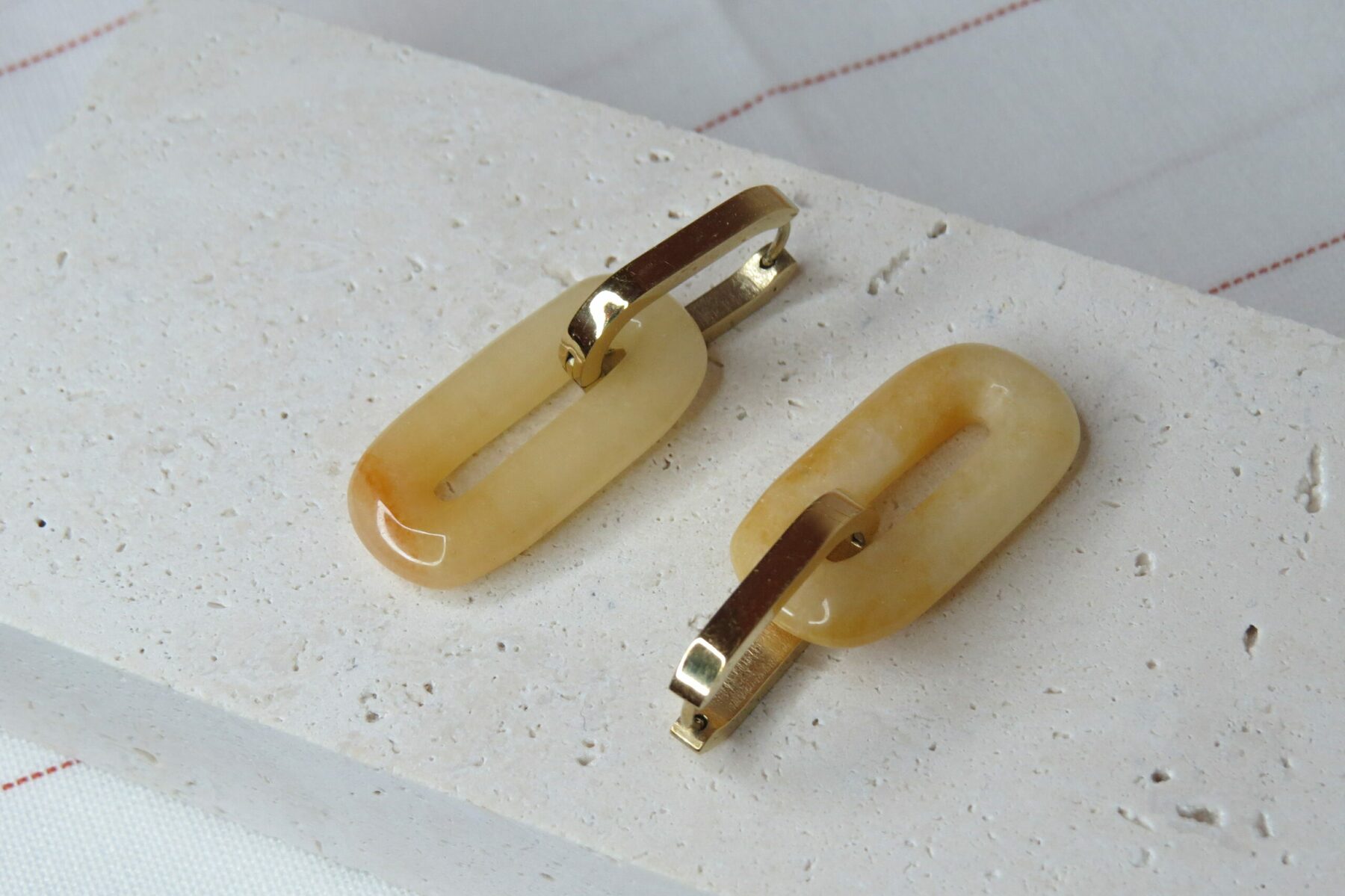 Boucles d’oreilles en jaspe jaune et acier inoxydable – Image 3