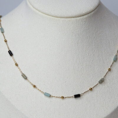Collier en pierres naturelles et acier inoxydable