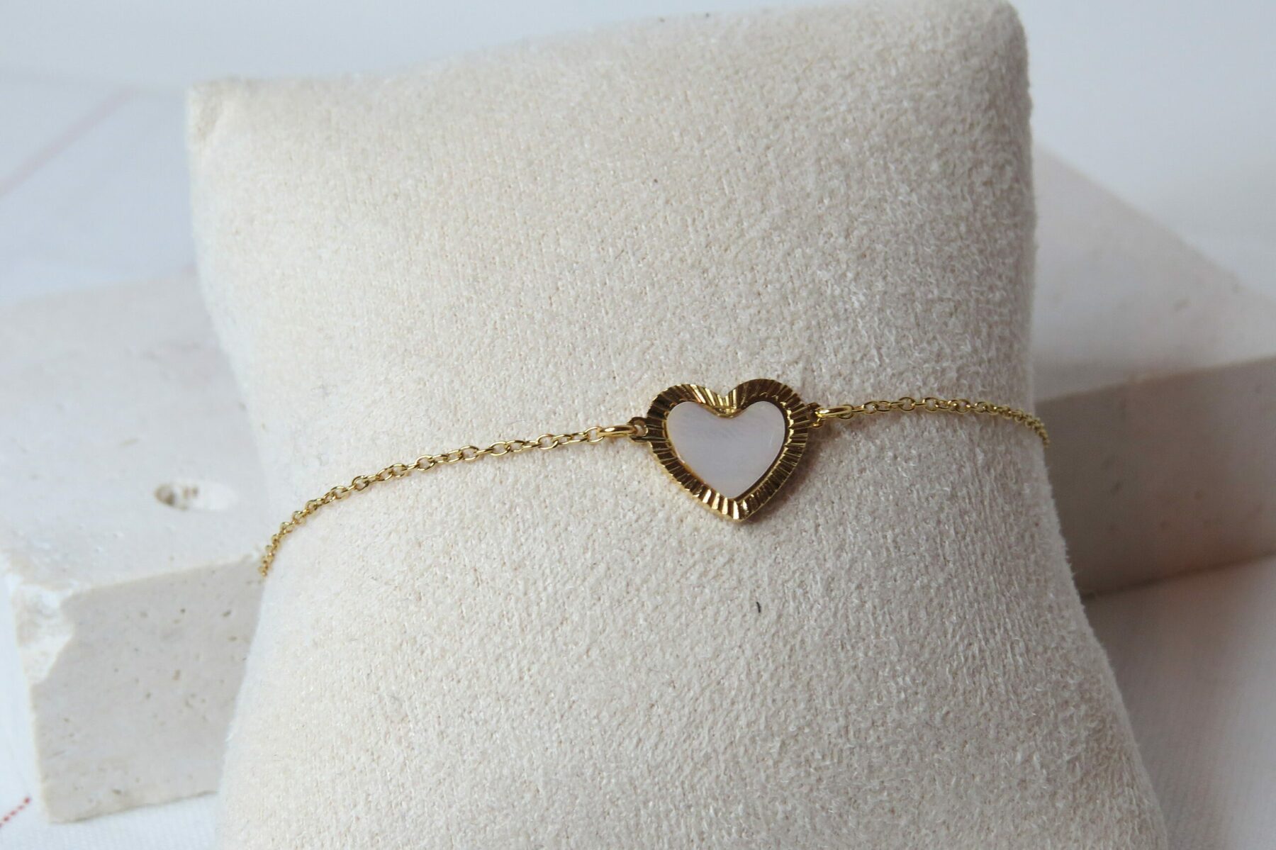 Bracelet nacre et fermoir acier inoxydable