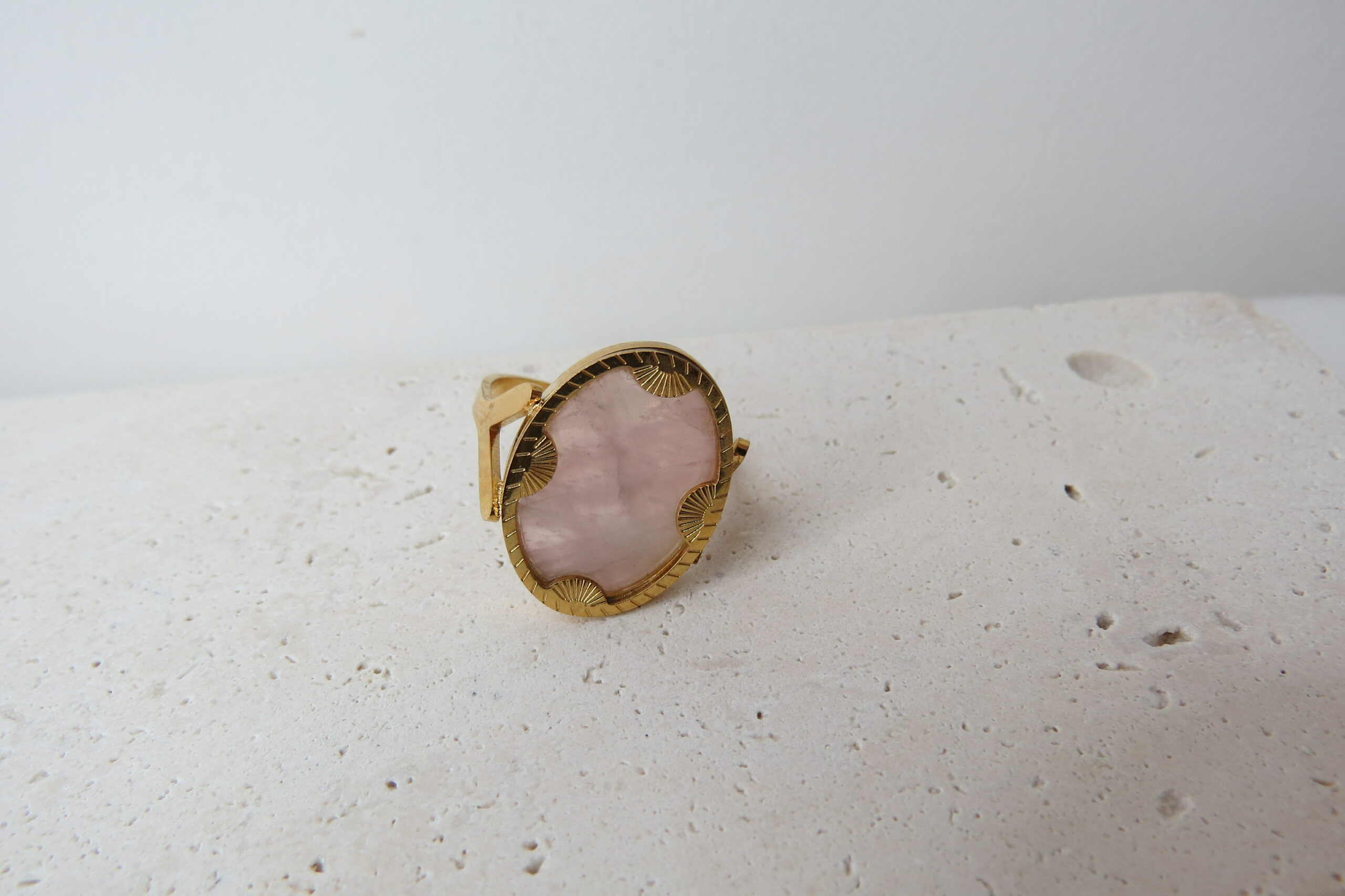 Bague Clytemnestre _ Quartz rose et acier inoxydable – Image 3
