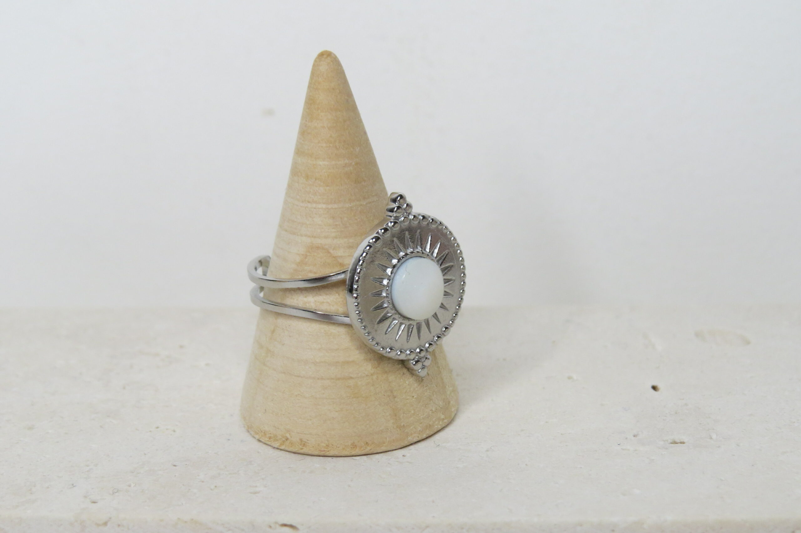 Bague Elpis _ Nacre et acier inoxydable – Image 3