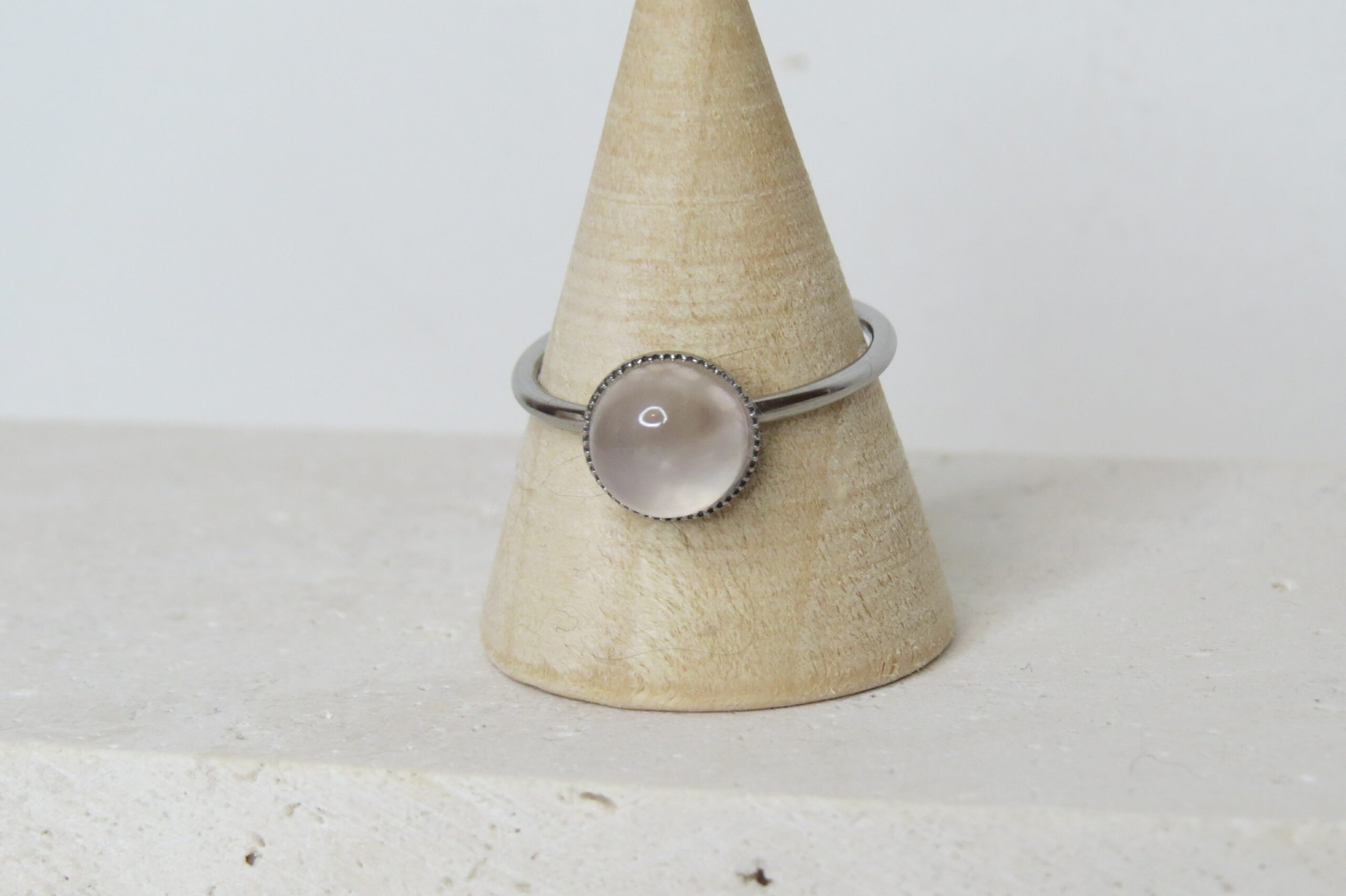 Bague _ Quartz rose et acier inoxydable – Image 2