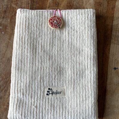 Pochette livre de Poche en velours côtelé beige taille M Intérieur coton toile de jouy