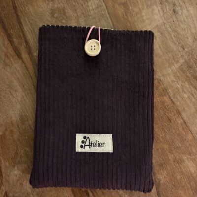 Pochette livre de Poche en velours côtelé Prune taille XS