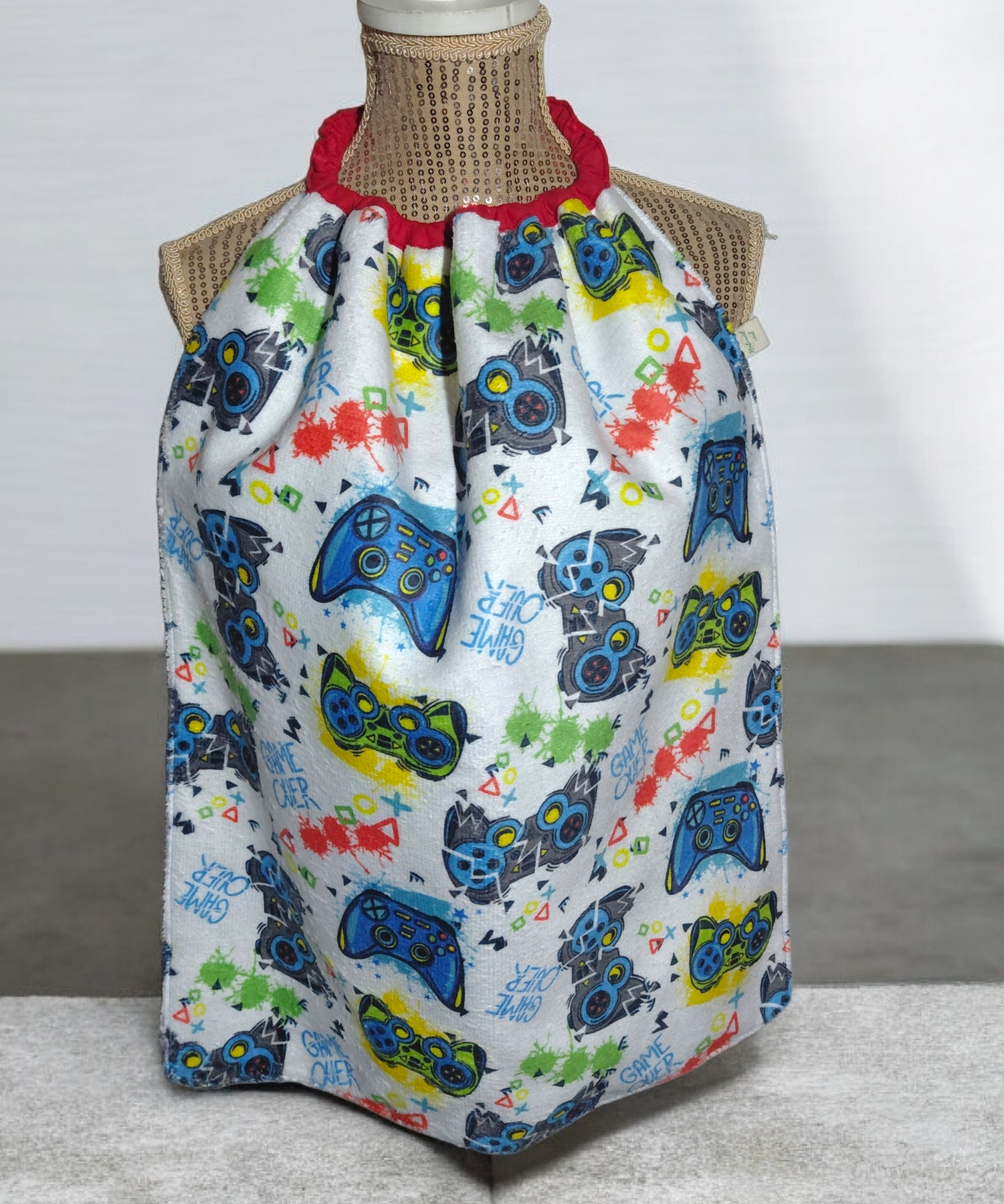 Bavoir adulte élastiqué – Éponge de bambou & coton enduit – H50 x L40 cm – Fait main
