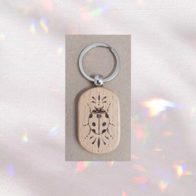 porte clé coccinelle bois fait-main
