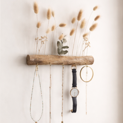 Porte-bijoux mural en bois et fleurs séchées – porte-clés décoratif fait main