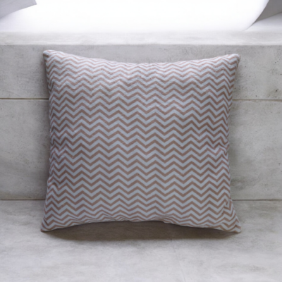Coussin décoratif bébé en éponge Oeko-Tex® – Motif vagues pastel – Fait main