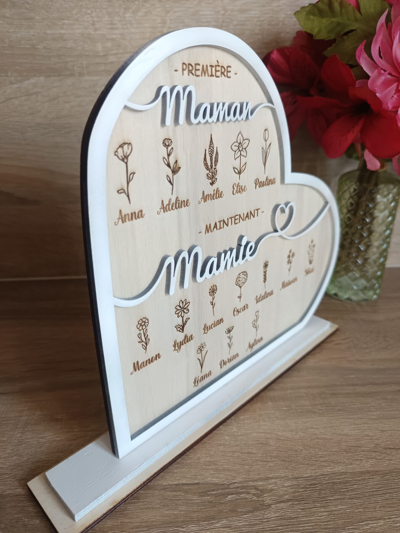 Cadeau Mamie Personnalisé en Bois – Cœur Famille Prénoms – Image 4
