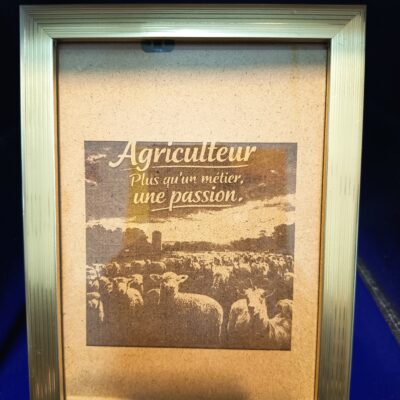 Cadre gravé “Agriculteur – Plus qu’un métier, une passion”
