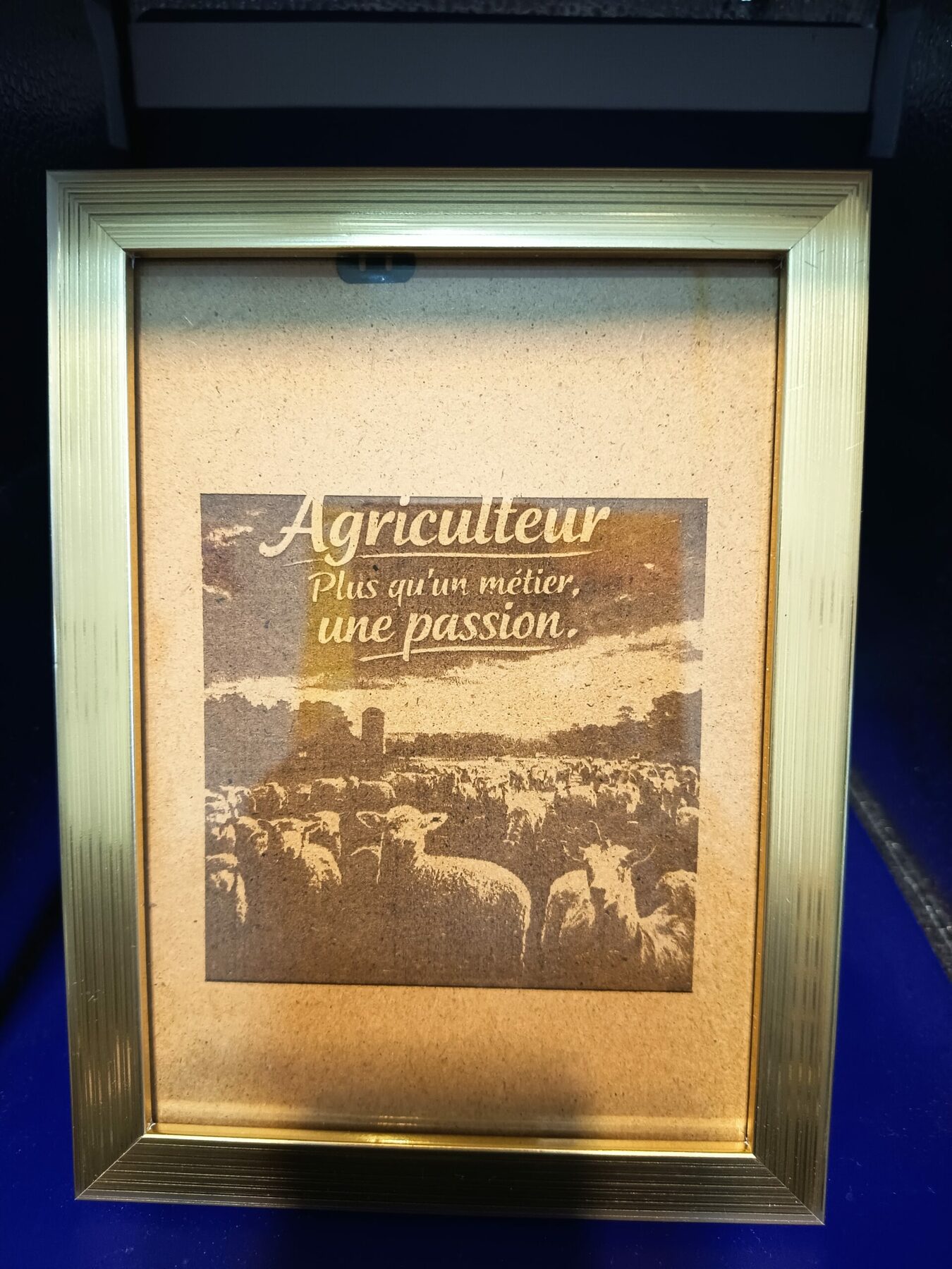 Cadre gravé “Agriculteur – Plus qu’un métier, une passion”