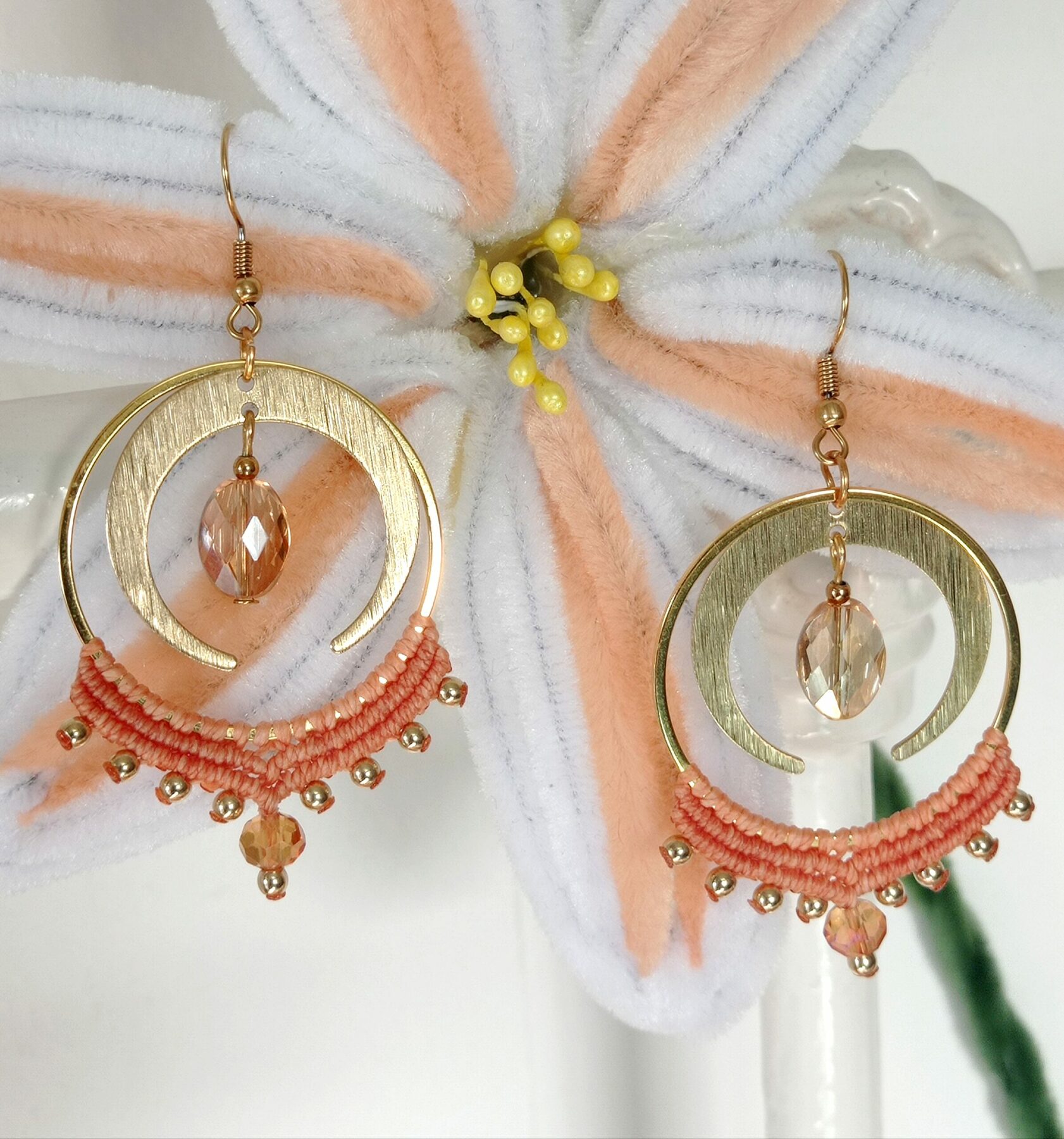 Boucles d'oreilles créoles, acier inoxydable doré, pêche – Image 3