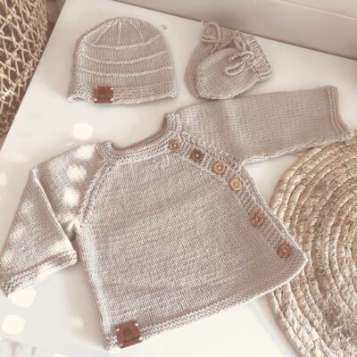 Coffret brassiere Doucine 3 pieces: avec bonnet et moufles