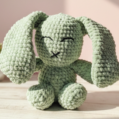 Doudou Lapin au crochet pour nouveau-né - Idée cadeau naissance fille ou garçon - Peluche faite main ultra douce
