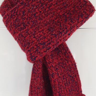 Echarpe brillante au crochet