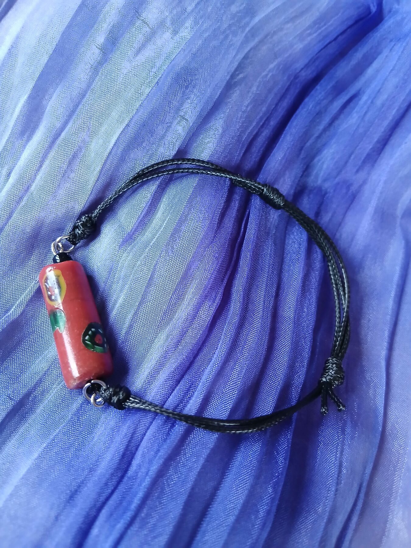 Bracelet upcyclés perle rouge carmin