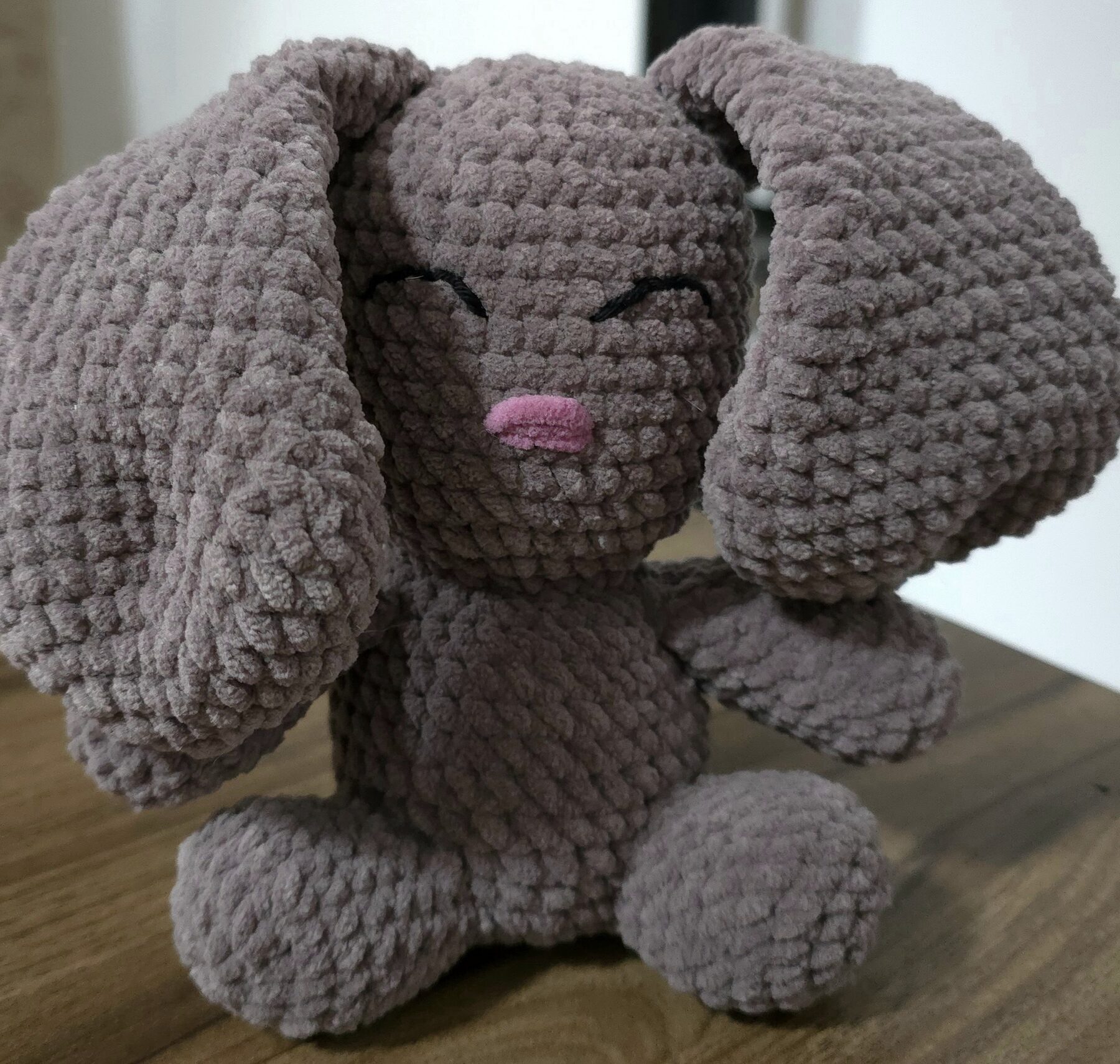 Doudou Lapin au crochet pour nouveau-né - Idée cadeau naissance fille ou garçon - Peluche faite main ultra douce