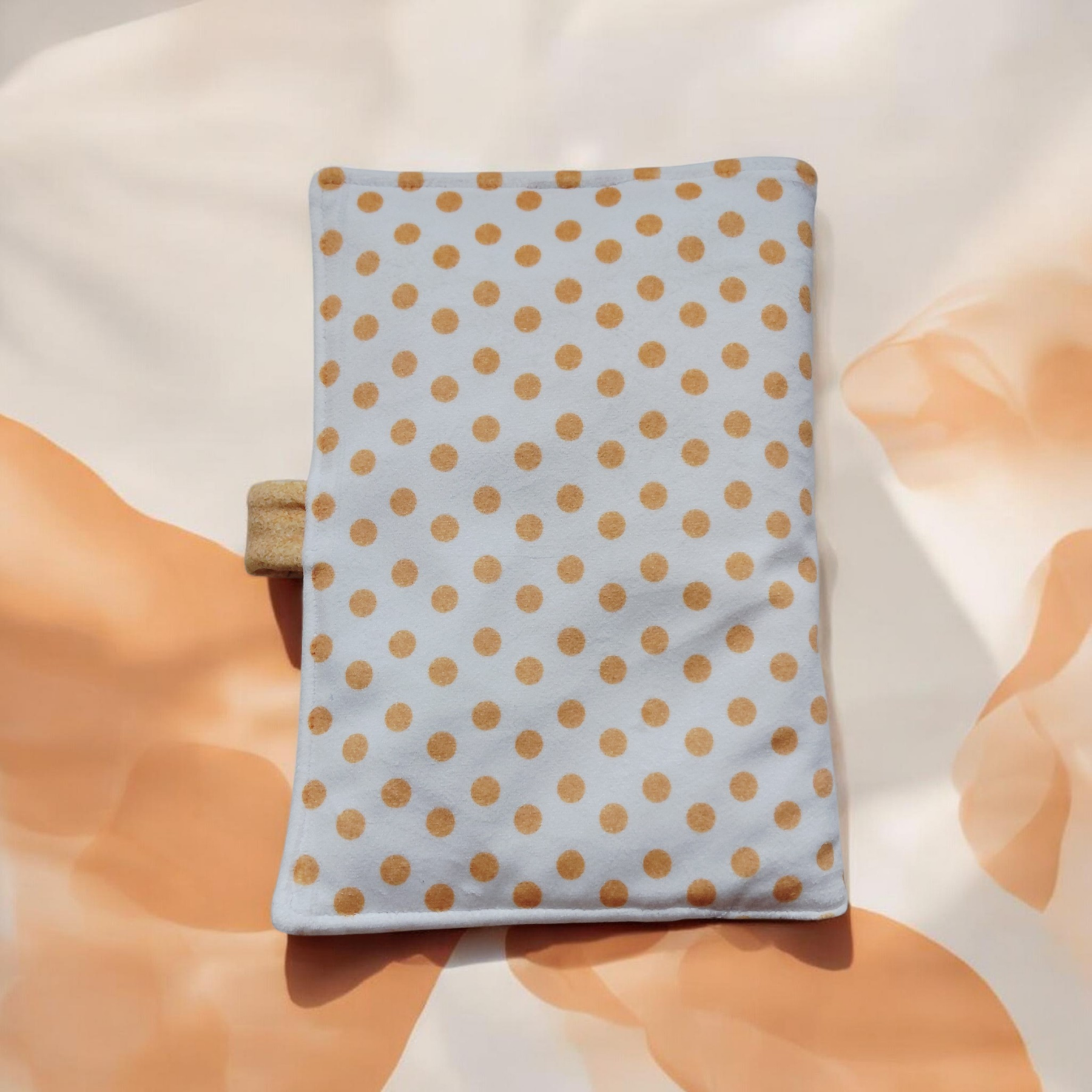 Protège carnet de santé bébé en velours fait main – Cadeau de naissance artisanal avec motif renard – Housse carnet de santé douce et pratique – Image 2