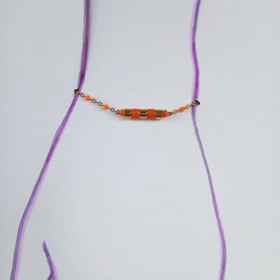 Bracelet upcyclé chaine doré et perles orange