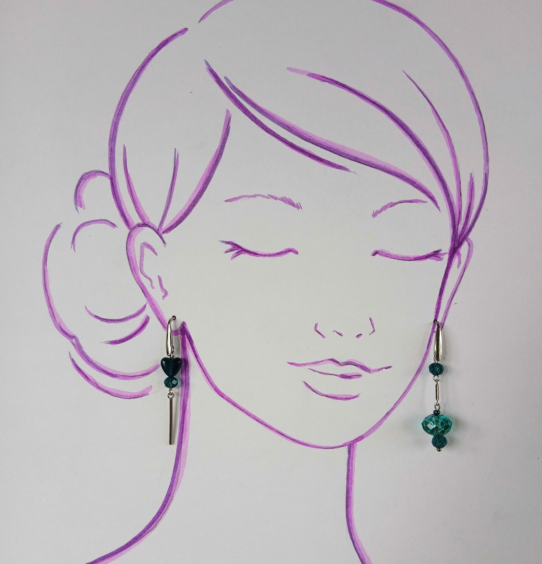 Boucles d'oreilles asymétriques upcyclées Pièce unique argent et perles bleu canard petit cœur