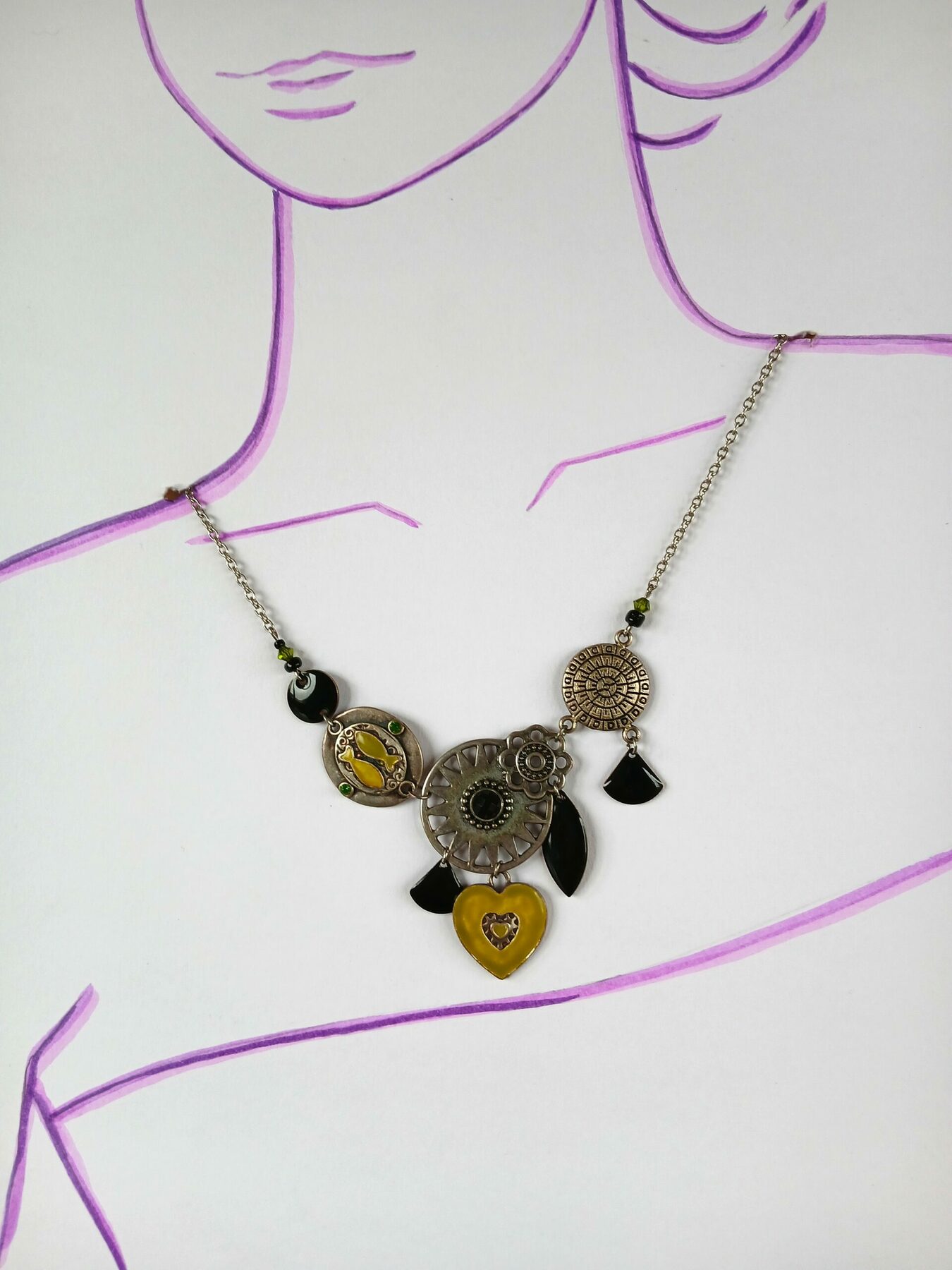 Collier upcyclé modèle unique argent noir et vert