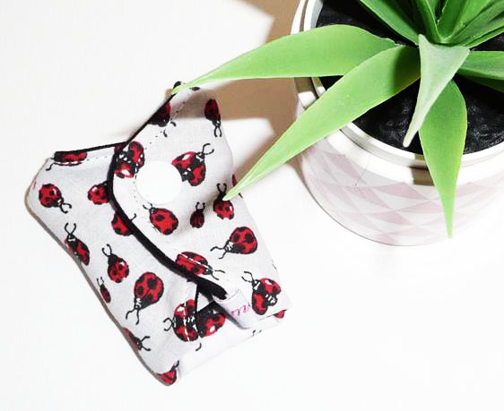 Protège-string lavable COCCINELLE (Mini & discret - 16 cm) - Zéro déchet - protège-tanga ado fille - femme