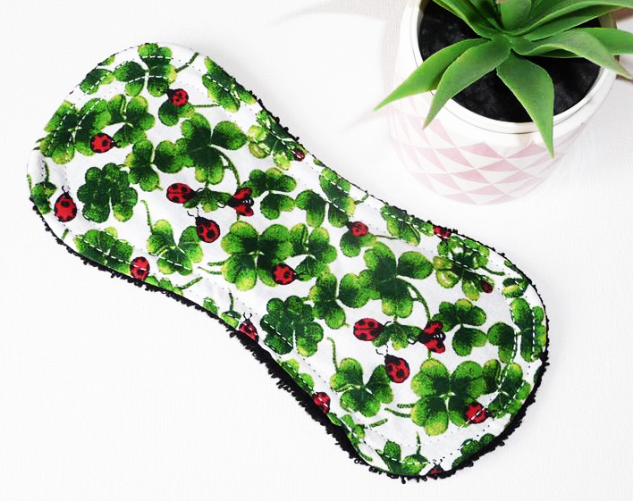 Protège-slip lavable sans ailettes COCCINELLE (Fin & discret : 19 cm) - Zéro déchet - PSL - Protège-slip en coton ado fille femme - Hygiène intime féminine