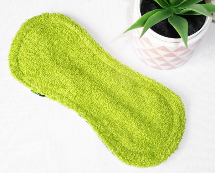 Protège-slip lavable sans ailettes COCCINELLE (Fin & discret : 19 cm) - Zéro déchet - PSL - Protège-slip en coton ado fille femme - Hygiène intime féminine