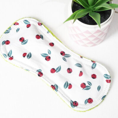 Protège-slip lavable sans ailettes COCCINELLE (Fin & discret : 19 cm) - Zéro déchet - PSL - Protège-slip en coton ado fille femme - Hygiène intime féminine