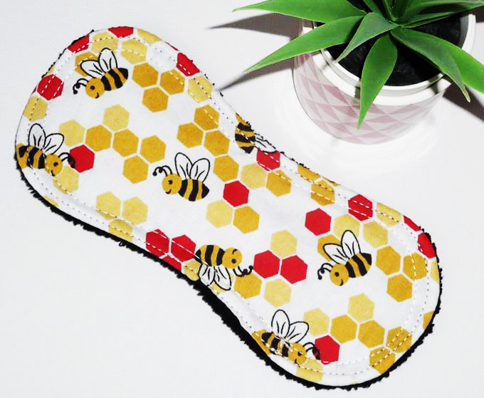Protège-slip lavable sans ailettes ABEILLE (Fin & discret : 19 cm) - Zéro déchet - PSL - Protège-slip en coton ado fille femme - Hygiène intime féminine