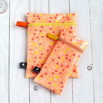 pochettes impermeables brosse a dents et sandwich ou porte livres