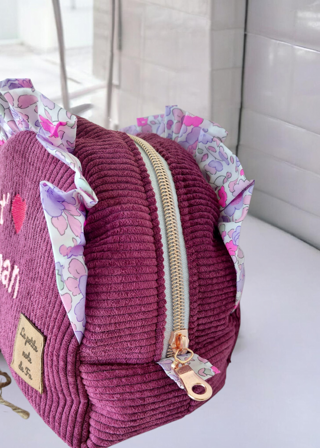 Trousse demi-lune brodée “Je t'aime maman” – Image 4