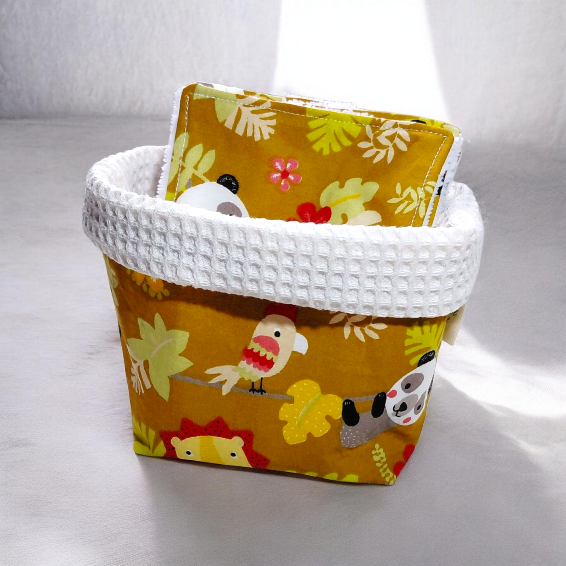 Panier en tissu + 5 lingettes lavables bébé 100% coton Oeko-Tex – Motif jungle animaux – Image 2