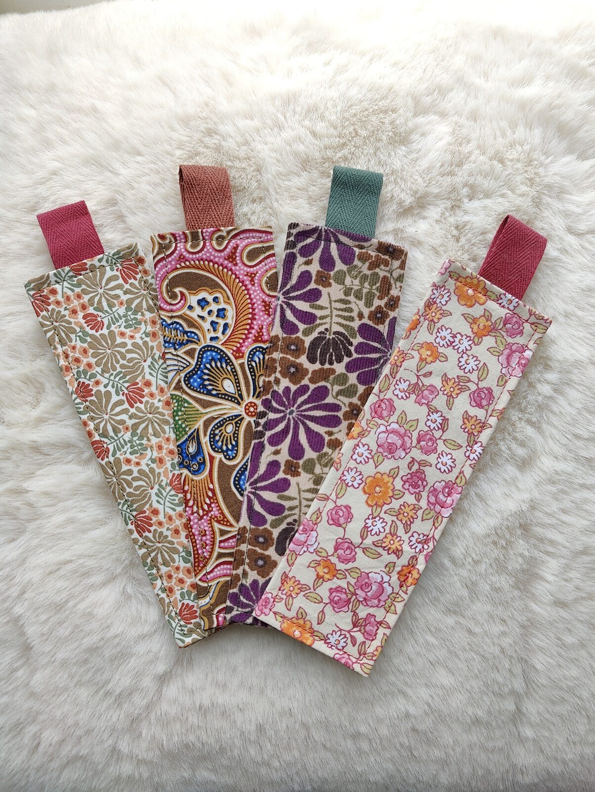 Lot de 4 marque-pages 5x16 cm