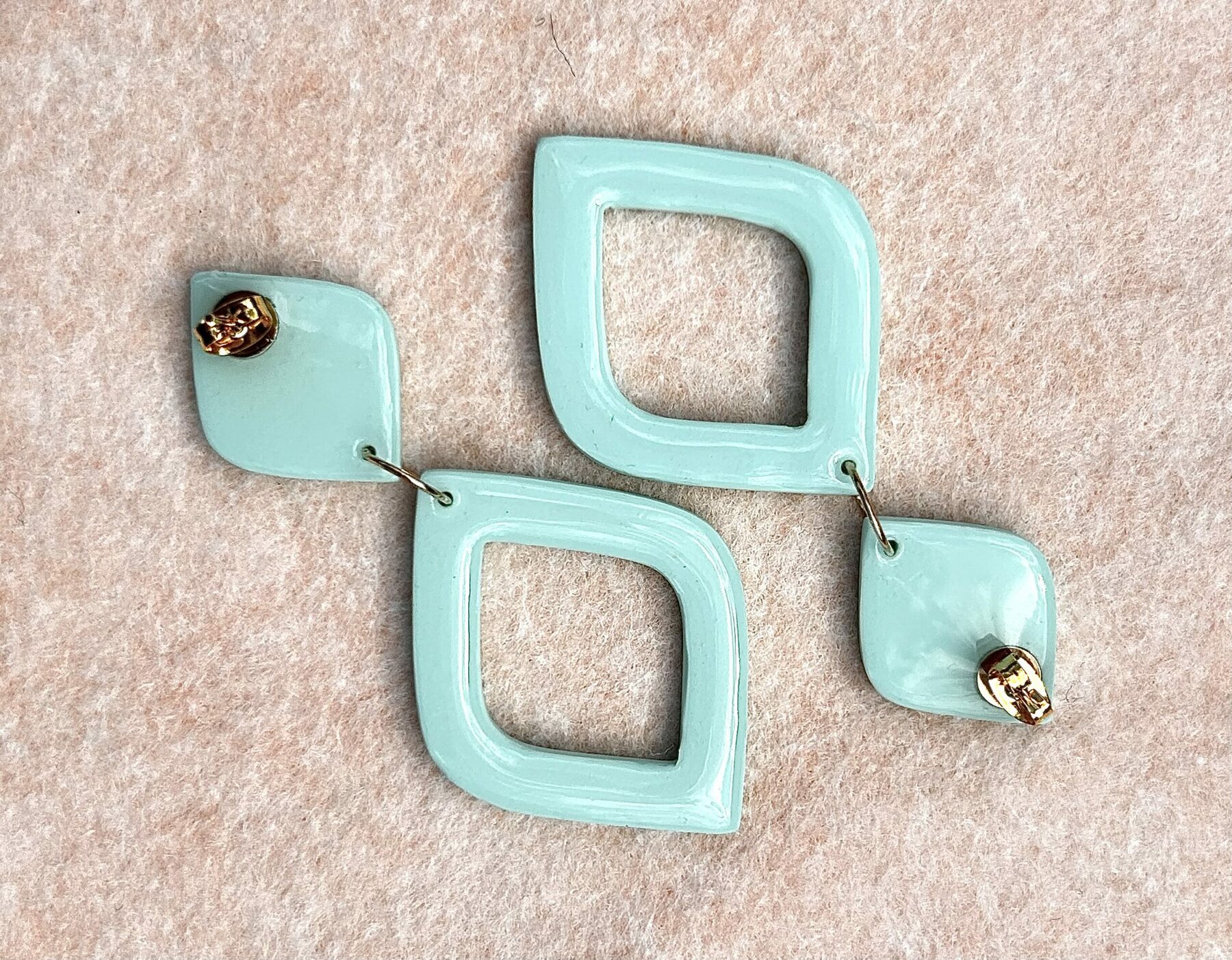 Boucles d’oreilles « Palm Springs » vert pastel – Image 3