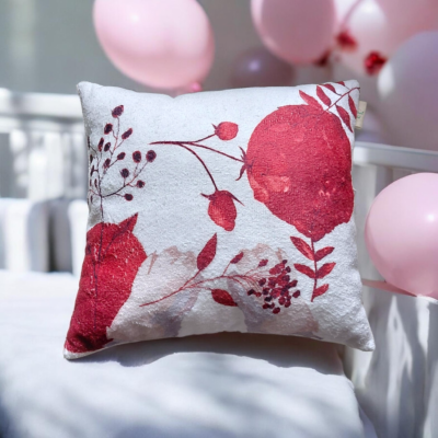 Coussin bébé décoratif doux – Éponge coton Oeko-Tex – Motif floral rouge – 27x30 cm – Fabrication française