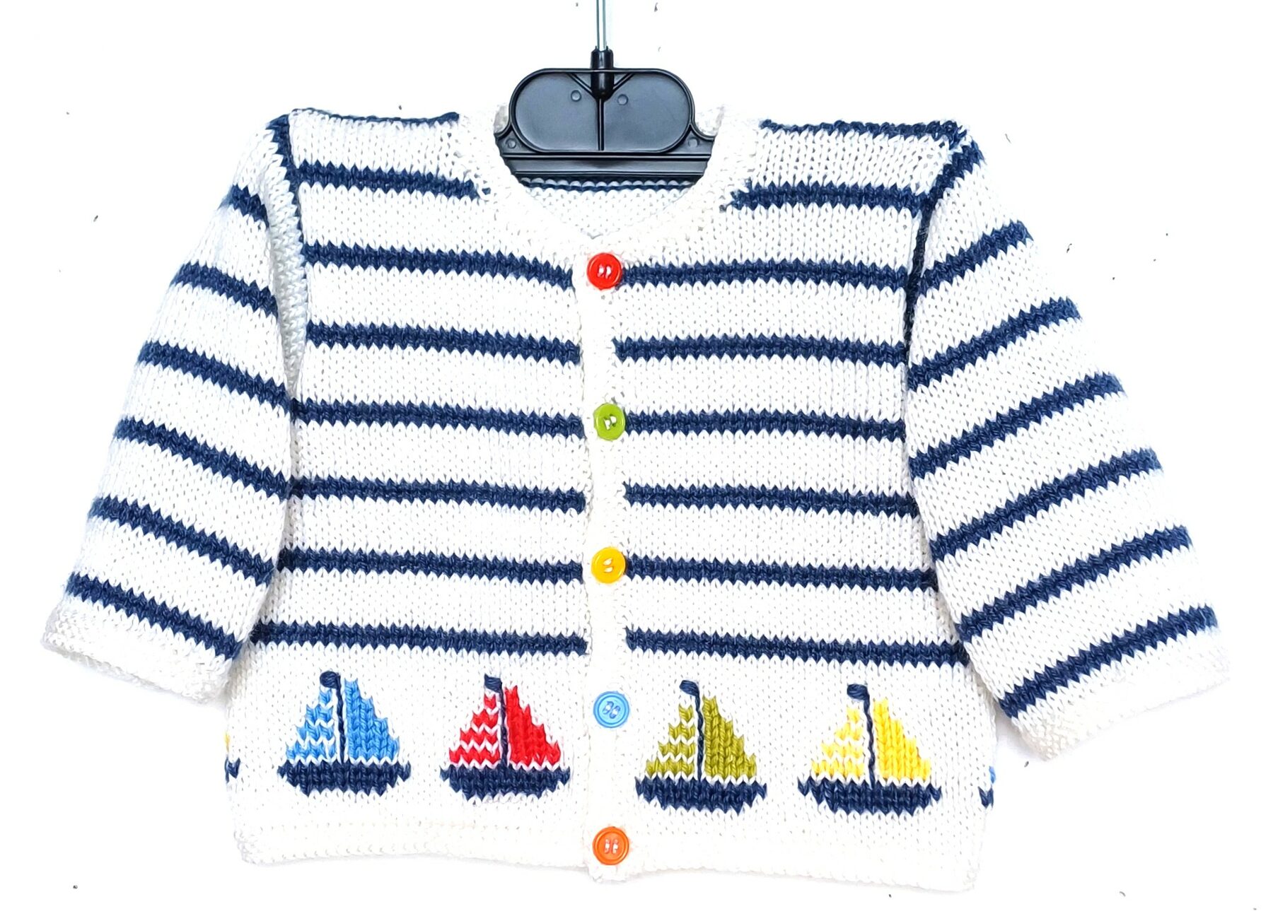 Gilet bébé au tricot, style main avec des bateaux, taille 3 mois