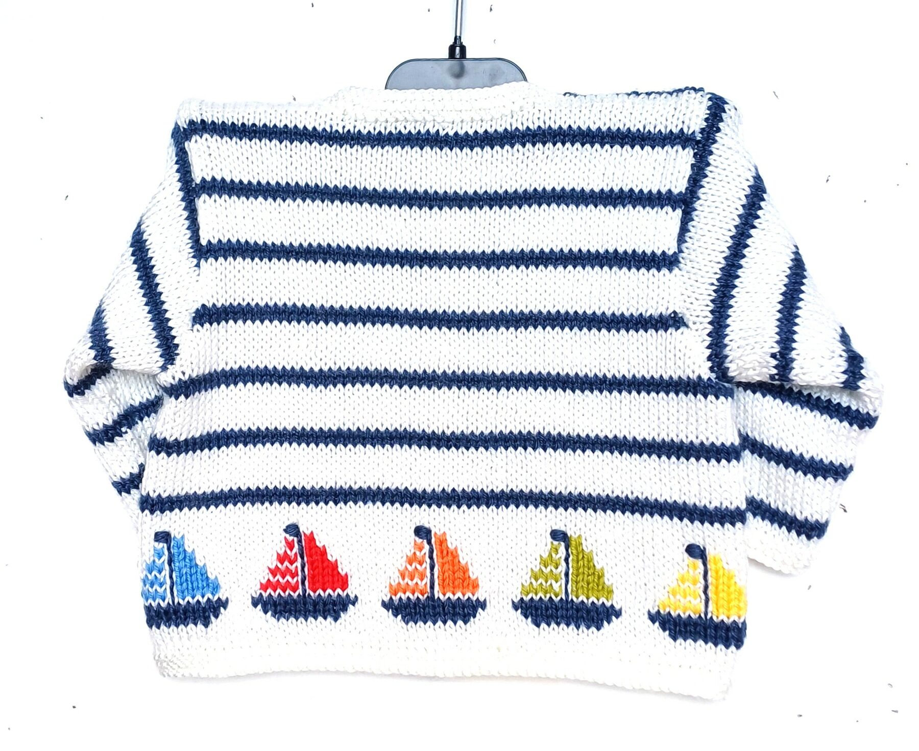 Gilet bébé au tricot, style main avec des bateaux, taille 3 mois – Image 2