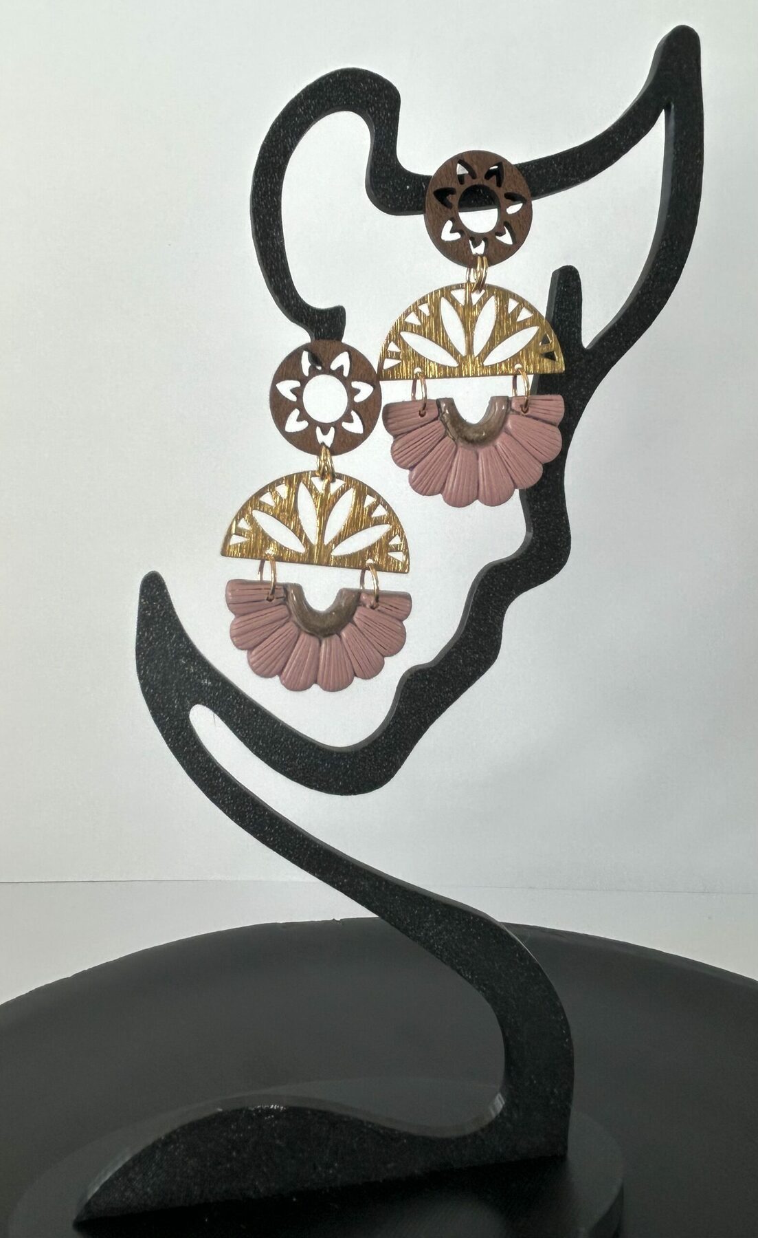 Boucles d’oreilles « Les Solaires » en pâte polymère taupe